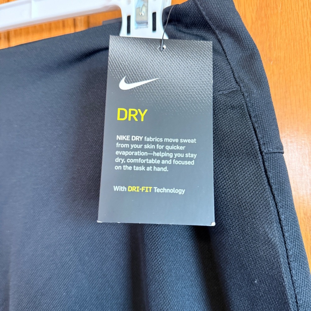 Nike Dry Golf Skort Womens Black Dri-FIT Standard Fit Athletic Skirt NWT Size S - Picture 3 of 10